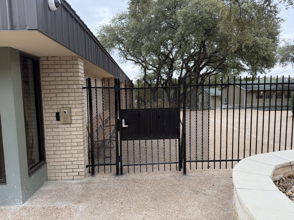 automatic gate